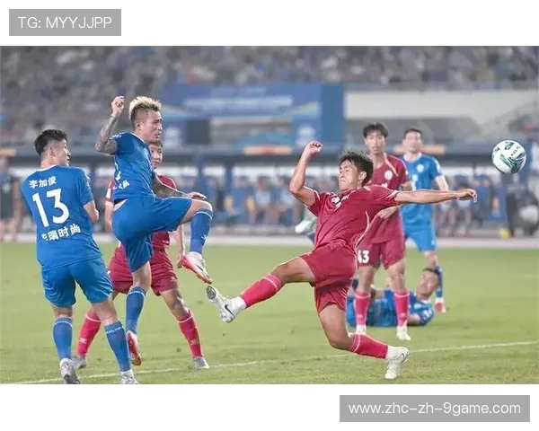 球迷风云：最疯狂的比赛现场互动瞬间，足球疯狂球迷